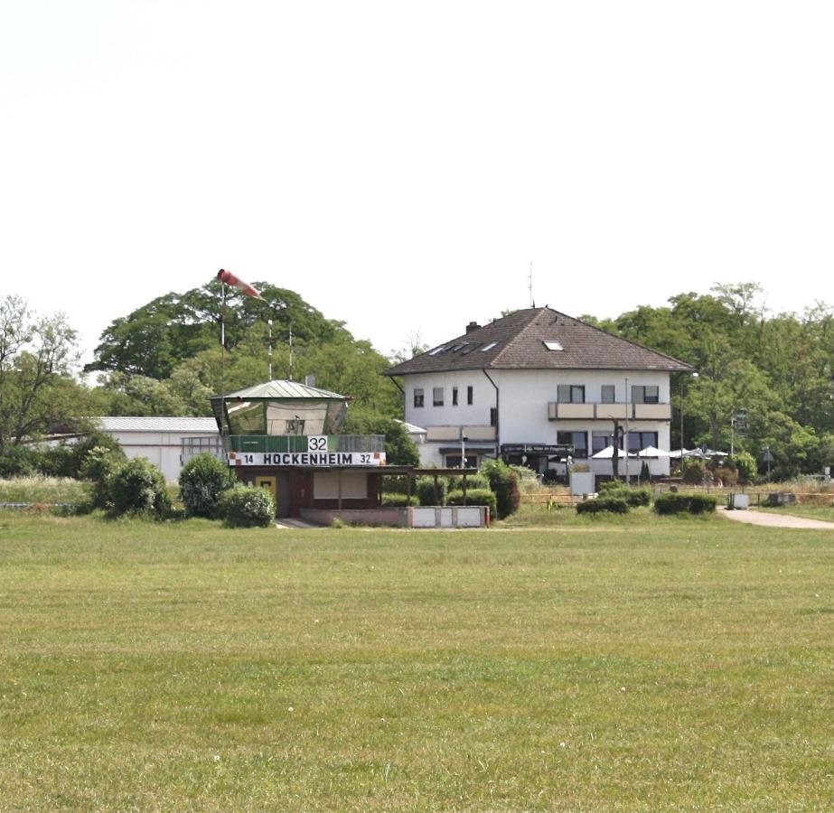 Hotel Am Flugplatz Hockenheim Exteriér fotografie